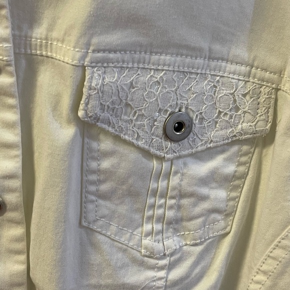 Dress Barn Women's White Denim Jacket Lace Embroidered on Pockets Sz 1X - NWT - Picture 9 of 13